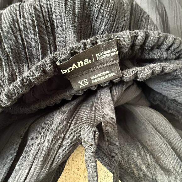 PrAna Fernie Jumpsuit Black Crinkle V-Neck Travel Lounge Romper XS Sustainable - Picture 5 of 5